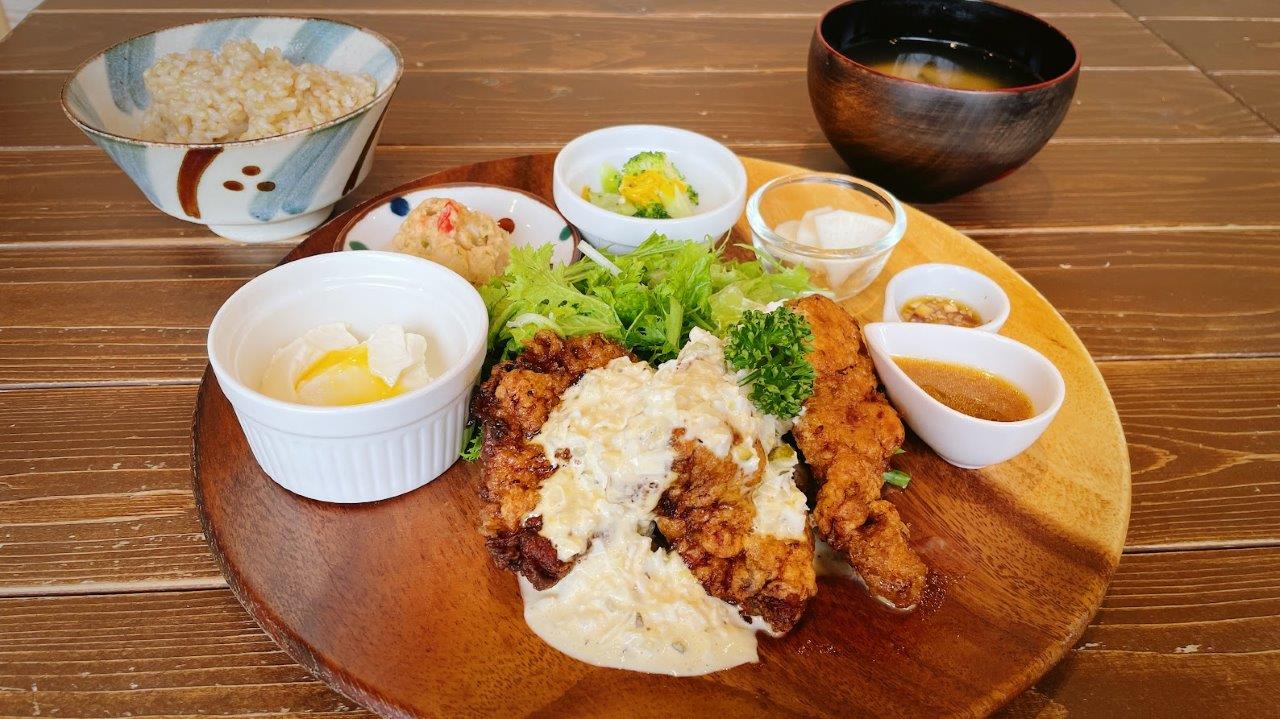 “おいしい・満足・安心”でママも子どももハレの笑顔♪優しさに包まれた「食堂カフェ ハレの日」